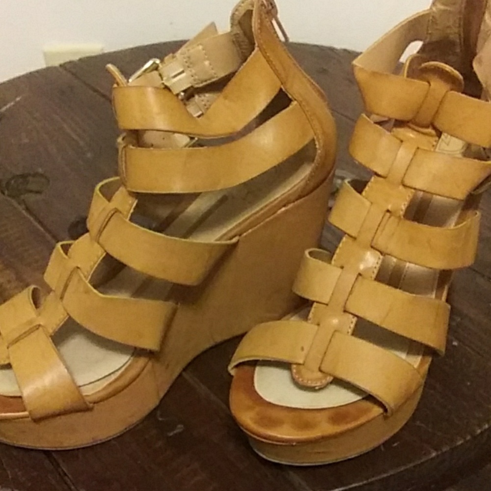 Tan wedges